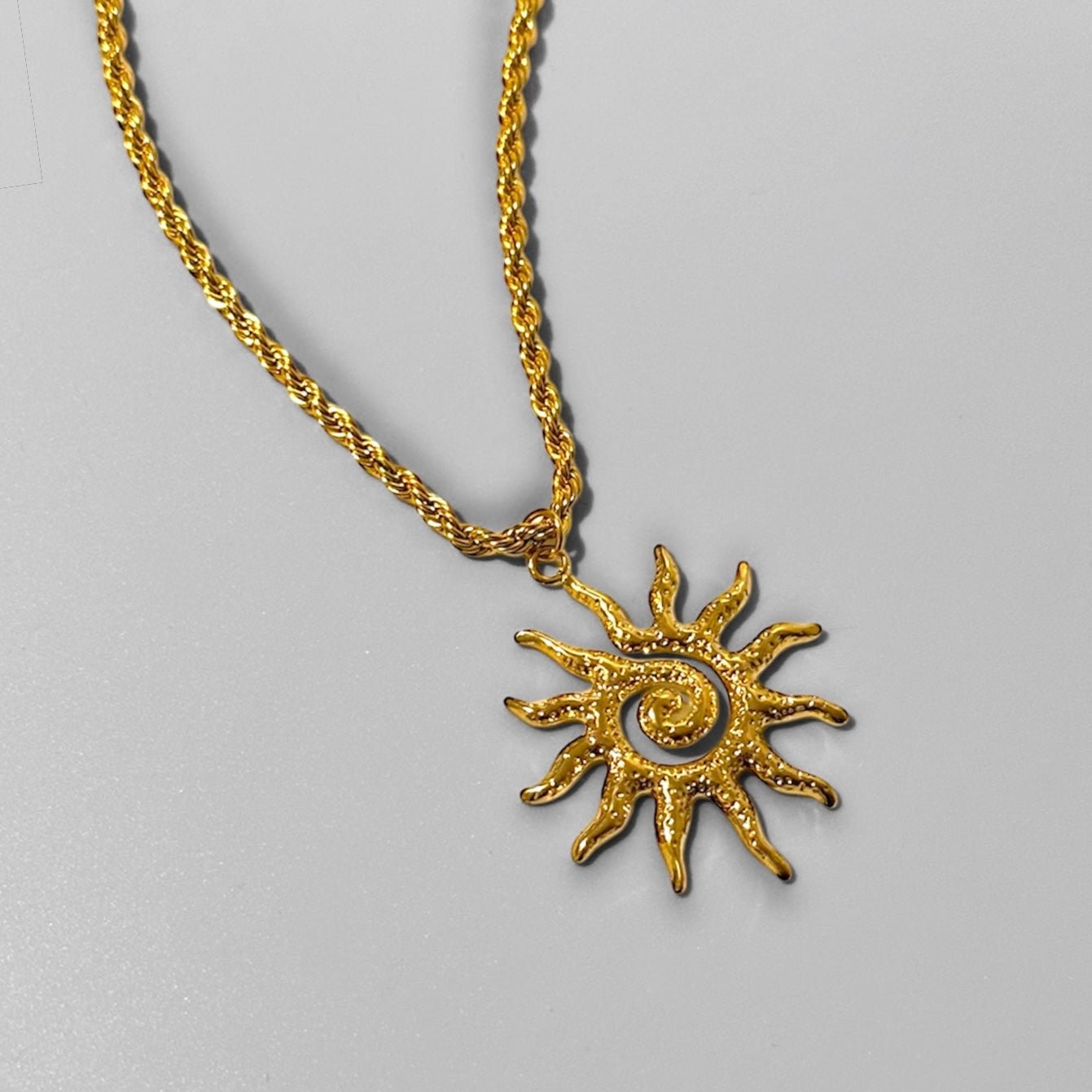 SUN NECKLACE - GOLD