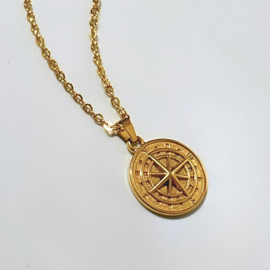 Compass pendant with chain 18k gold