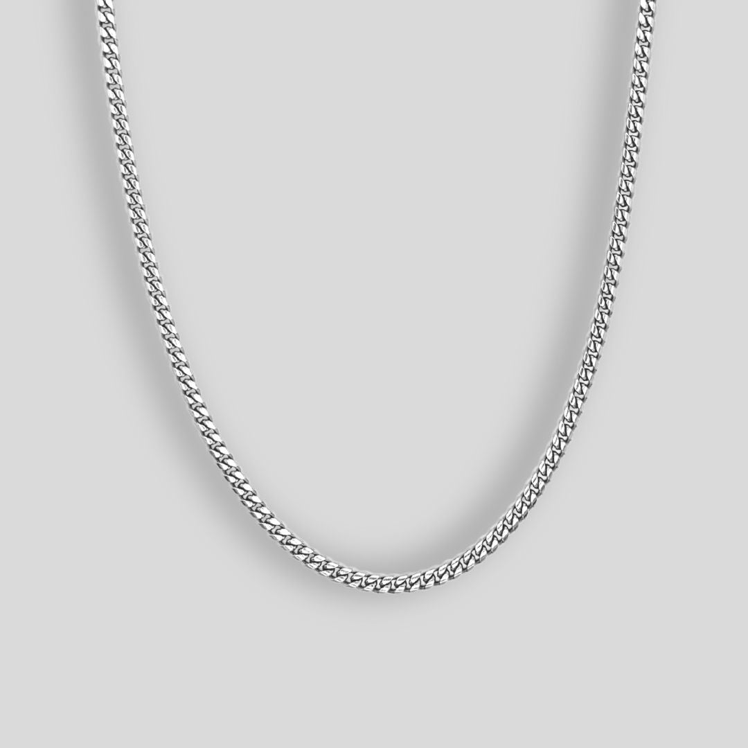  water-proof 5MM Cuban Link Chain created for everyday wear, crafted from durable stainless steel and refined rhodium