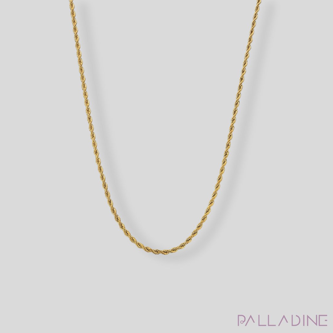 3mm rope chain necklace in stainless steel covered with 18k gold, offering a luxurious and elegant design.”