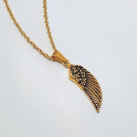 Wing pendant with chain 18k gold
